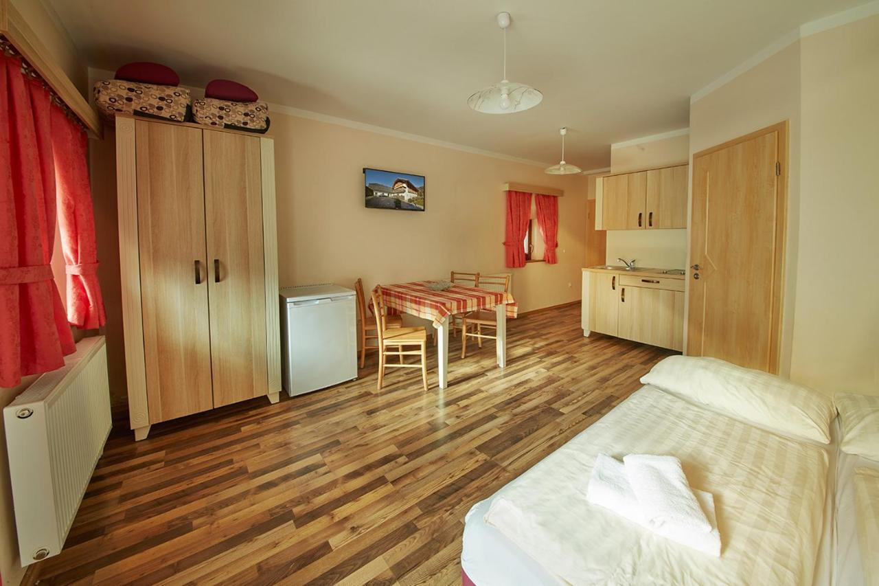 Rute Hotel And Apartments Kranjska Gora Ngoại thất bức ảnh