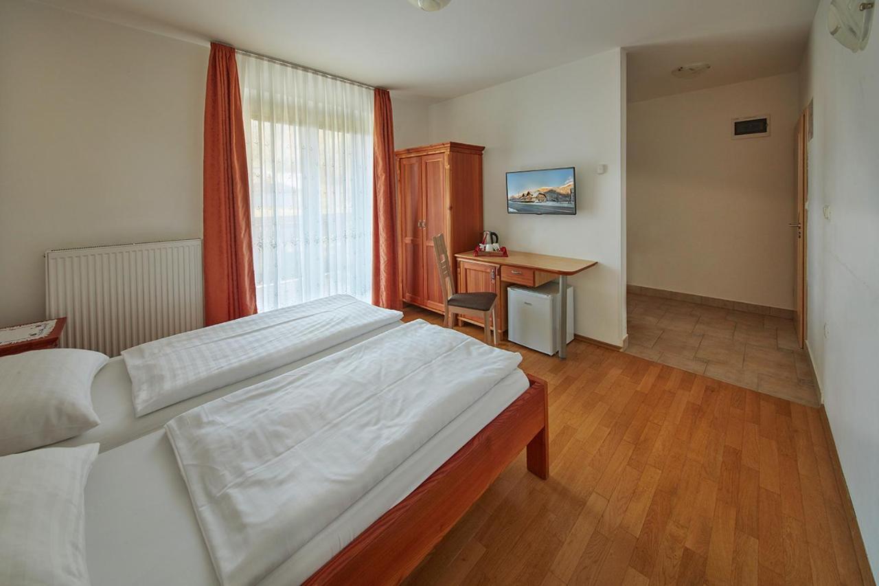 Rute Hotel And Apartments Kranjska Gora Ngoại thất bức ảnh
