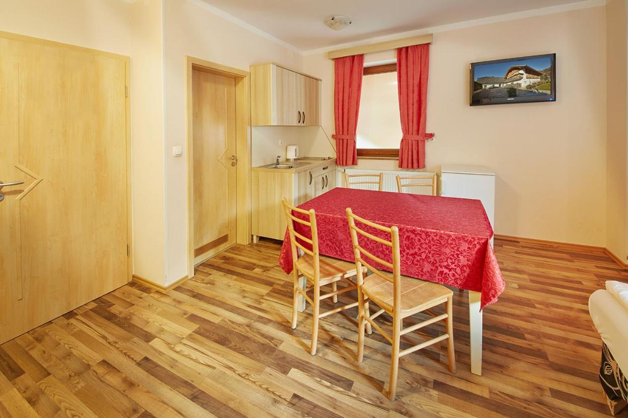 Rute Hotel And Apartments Kranjska Gora Ngoại thất bức ảnh