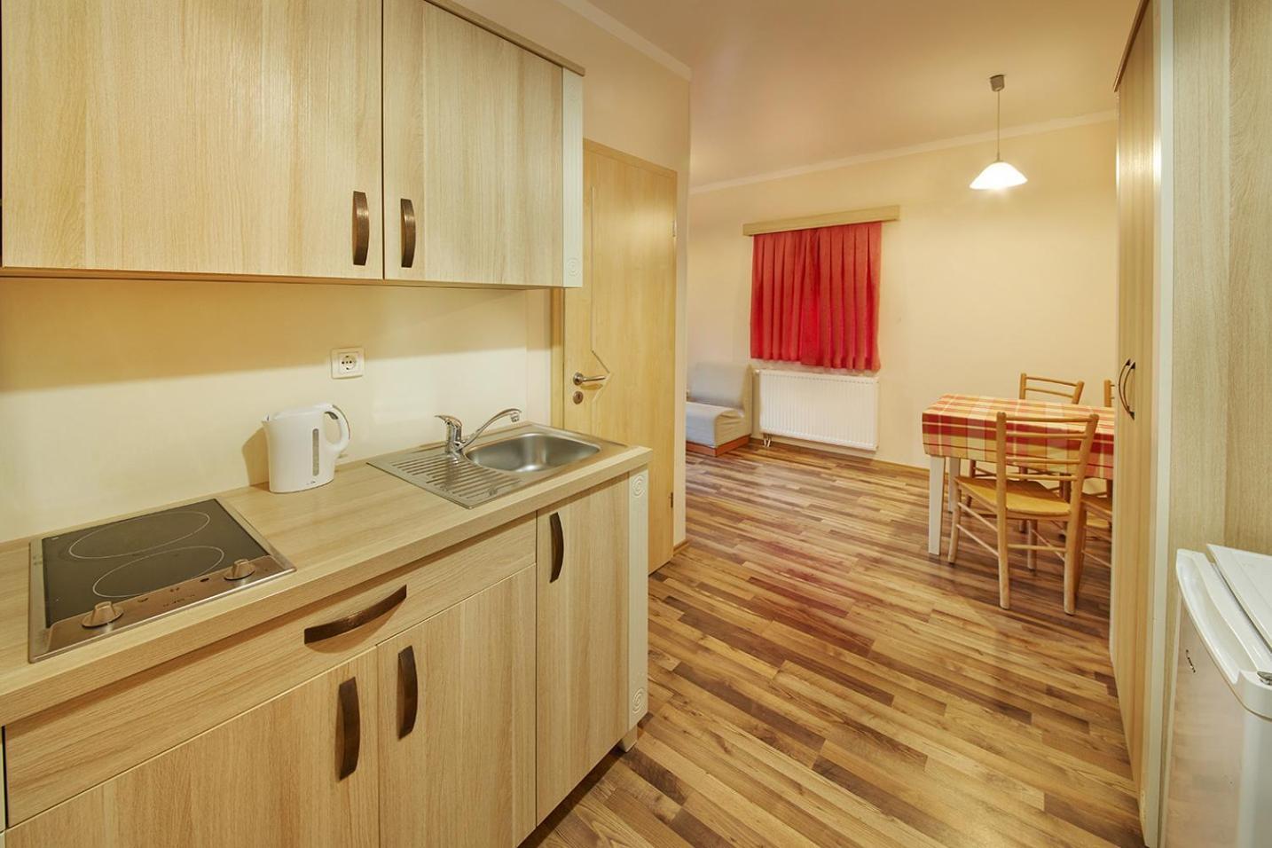Rute Hotel And Apartments Kranjska Gora Ngoại thất bức ảnh
