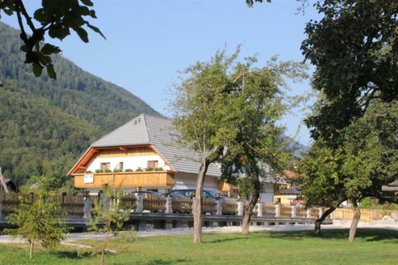Rute Hotel And Apartments Kranjska Gora Ngoại thất bức ảnh